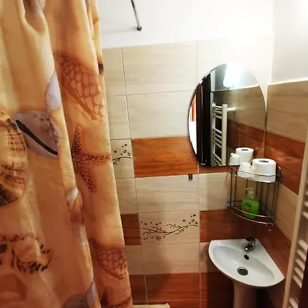 T90 Bed & Breakfast *